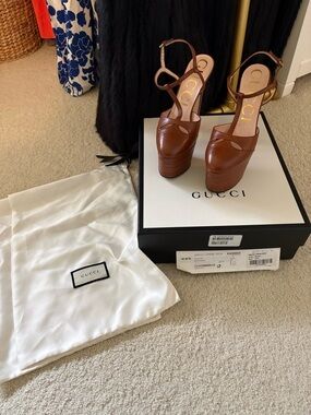 Gucci Brown Leather Platform Sandal Heels with original box and shoe bags.